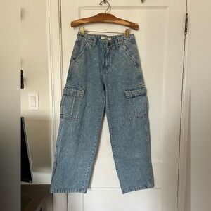Women’s Light Blue Cargo Levi’s Jeans